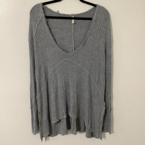 Free People Grey Oversized Distressed Lagenlook Hippie Grunge Slouchy Top S - Picture 1 of 12